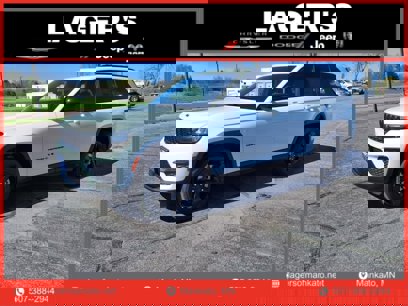 New 2025 Jeep Grand Cherokee Altitude