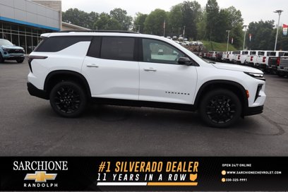 New 2025 Chevrolet Traverse LT w/ Enhanced Driving Package
