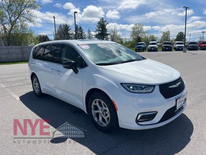 New 2024 Chrysler Pacifica Limited