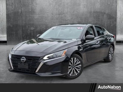 Used 2024 Nissan Altima 2.5 SV
