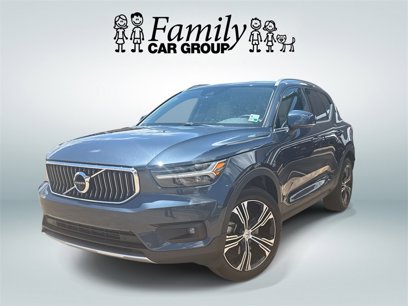 Used 2022 Volvo XC40 T4 Inscription w/ Advanced Package