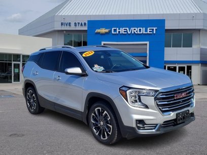 Used 2022 GMC Terrain SLT w/ Tech Package