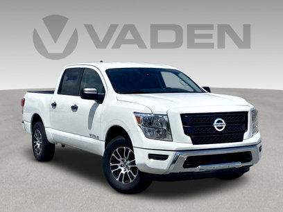 Used 2022 Nissan Titan SV