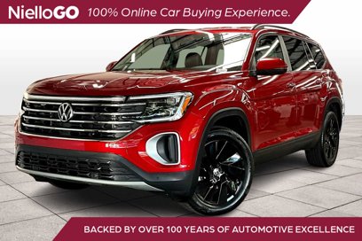 Used 2024 Volkswagen Atlas SE w/ Black Wheel Package