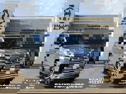 Used 2022 Lexus LX 600 4WD w/ Luxury Package