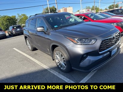 Used 2023 Toyota Highlander Platinum