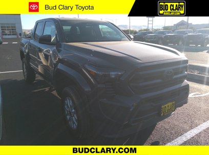 New 2025 Toyota Tacoma SR