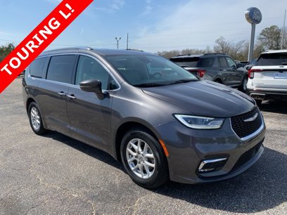 Used 2021 Chrysler Pacifica Touring-L