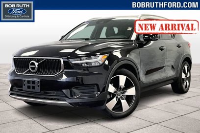 Used 2019 Volvo XC40 T5 Momentum