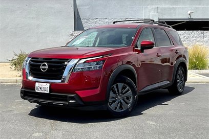 Certified 2022 Nissan Pathfinder SV
