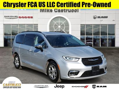 Certified 2023 Chrysler Pacifica Limited