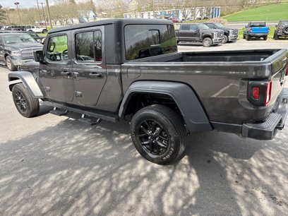 Used 2022 Jeep Gladiator Sport