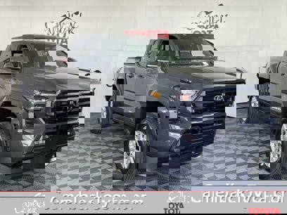 New 2025 Toyota Tacoma SR5