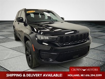 Used 2022 Jeep Grand Cherokee Altitude
