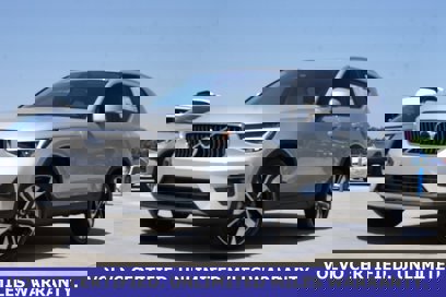 New 2025 Volvo XC40 B5 Plus w/ Protection Package Premier