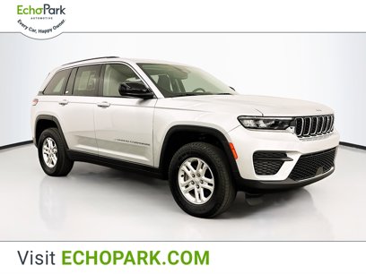 Used 2023 Jeep Grand Cherokee Laredo