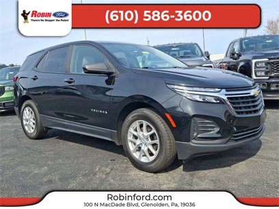 Used 2022 Chevrolet Equinox LS w/ LS Convenience Package