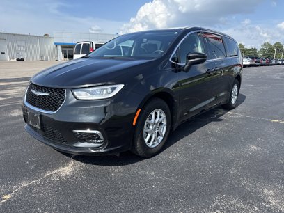 Used 2023 Chrysler Pacifica Touring-L