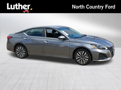 Used 2023 Nissan Altima 2.5 SV