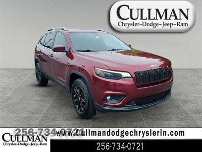 Used 2019 Jeep Cherokee Latitude w/ Cold Weather Group