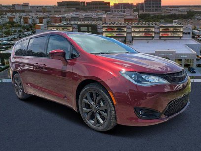 Certified 2018 Chrysler Pacifica Touring-L Plus w/ Advanced Safetytec Group