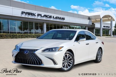 Certified 2022 Lexus ES 300h w/ Premium Package