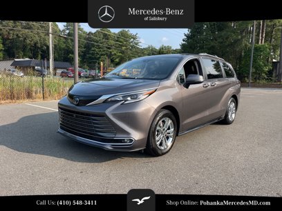 Used 2022 Toyota Sienna Platinum