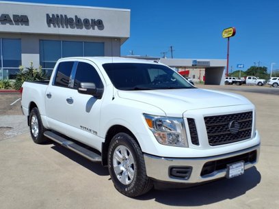 Used 2019 Nissan Titan SV