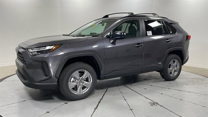 New 2025 Toyota RAV4 LE