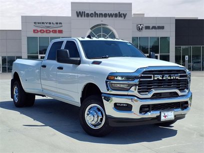 New 2026 RAM 3500 Tradesman w/ Chrome Appearance Group A