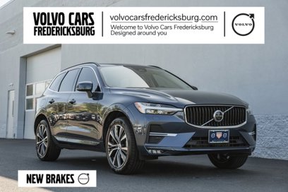 Used 2022 Volvo XC60 B5 Momentum w/ Advanced Package