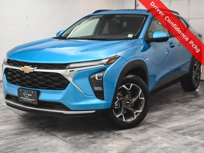 Used 2025 Chevrolet Trax LT w/ Driver Confidence Package