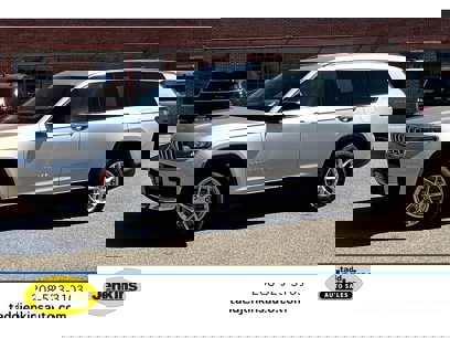 Used 2022 Jeep Grand Cherokee L Laredo w/ Luxury Tech Group I