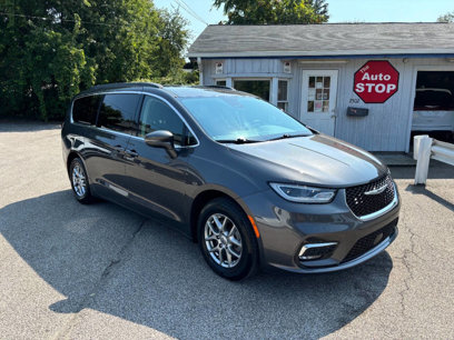 Used 2021 Chrysler Pacifica Touring