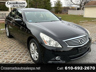 Used 2011 INFINITI G25 x w/ Moonroof Pkg