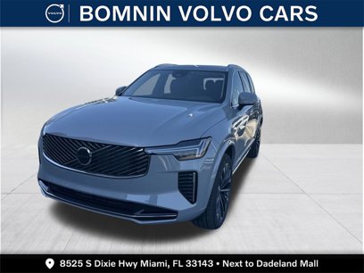 New 2025 Volvo XC90 T8 Core