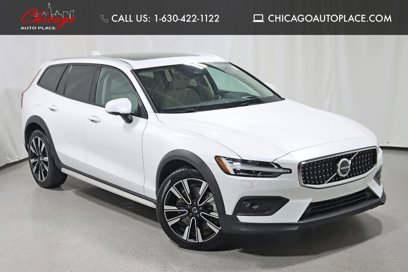 Used 2023 Volvo V60 B5 Cross Country Ultimate w/ Climate Package