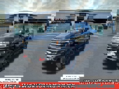 New 2025 GMC Hummer EV 2X w/ LPO, Sport Package