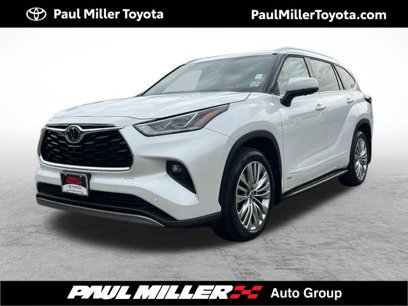 Certified 2025 Toyota Highlander Platinum