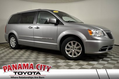 Used 2016 Chrysler Town & Country Touring w/ Driver Convenience Group