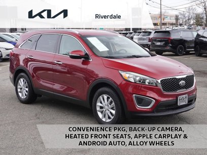 Used 2017 Kia Sorento LX w/ LX Convenience Package