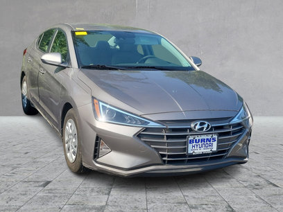Used 2020 Hyundai Elantra SE w/ Convenience Package (C2)