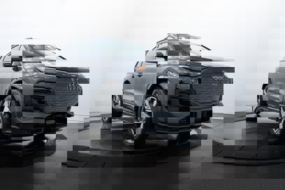 New 2025 Audi Q6 e-tron Prestige