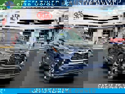 Used 2022 Toyota Highlander XLE
