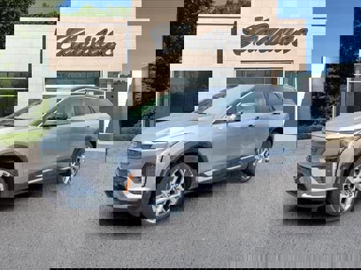 New 2025 Cadillac Optiq Luxury 1