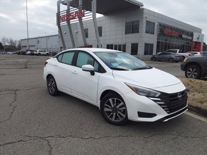 New 2025 Nissan Versa SV w/ Trunk Package