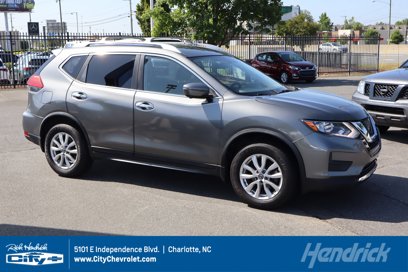Used 2017 Nissan Rogue SV
