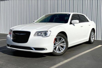 Used 2019 Chrysler 300 Touring w/ Quick Order Package 2EF