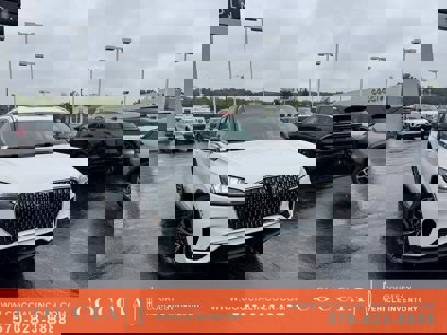 New 2025 Lincoln Aviator AWD