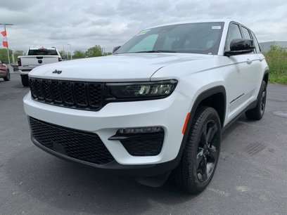 New 2025 Jeep Grand Cherokee Limited w/ Black Appearance Package